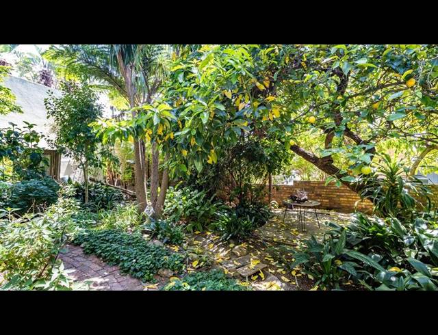 5 BEDROOM HOUSE FOR SALE IN PAARL CENTRAL WEST